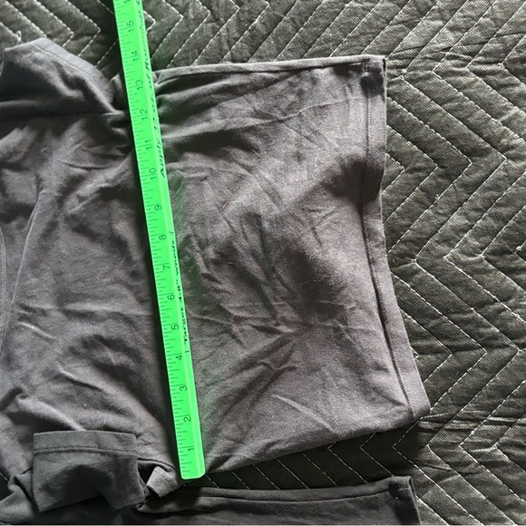 2 Black/gray Crop Tops. American Eagle & SO. Small - Picture 7 of 7